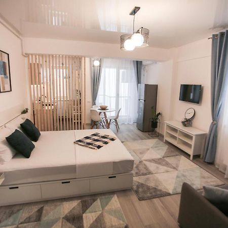 Premium Studios Mamaia Nord - Marea La 50M 那沃达利 外观 照片