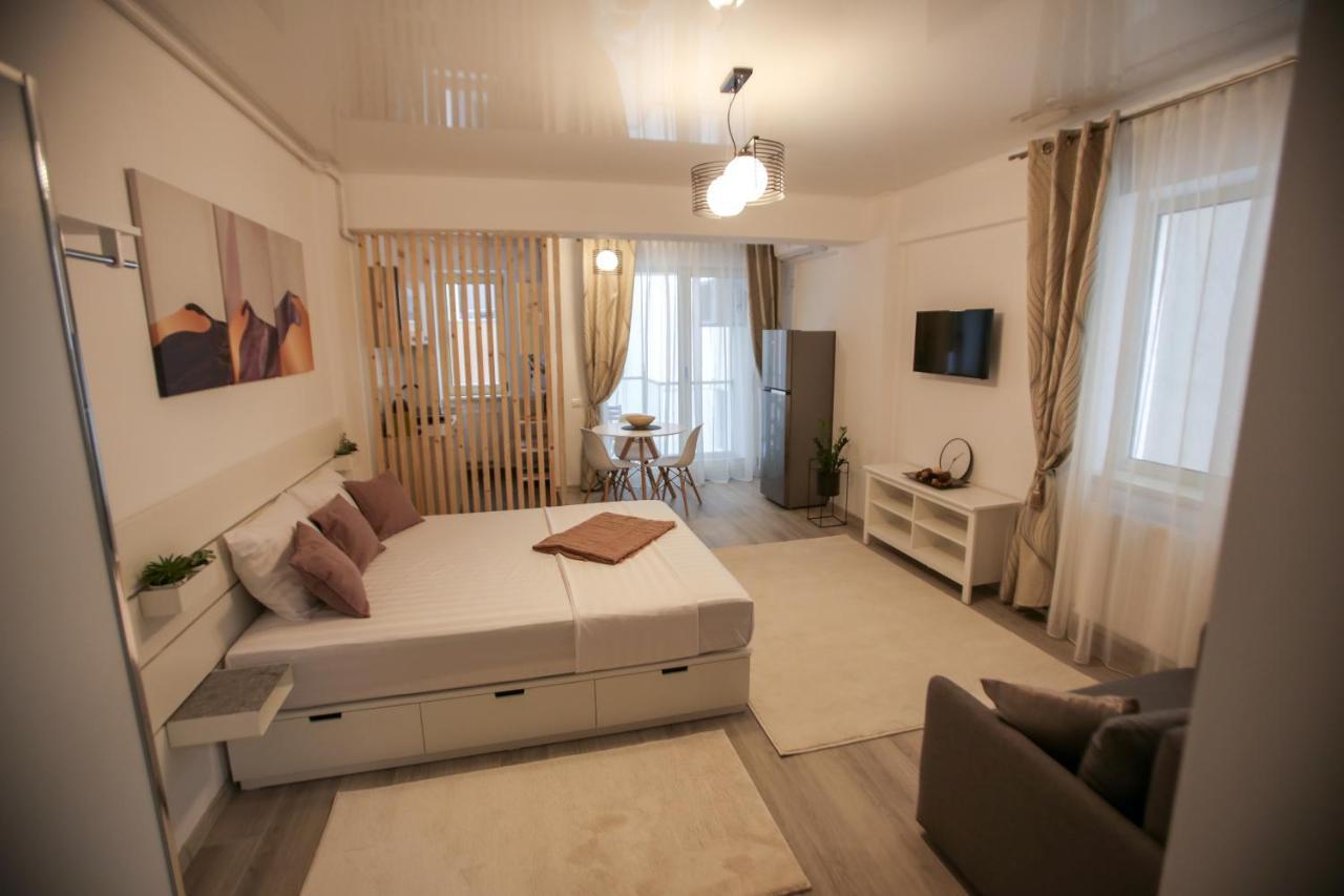 Premium Studios Mamaia Nord - Marea La 50M 那沃达利 外观 照片