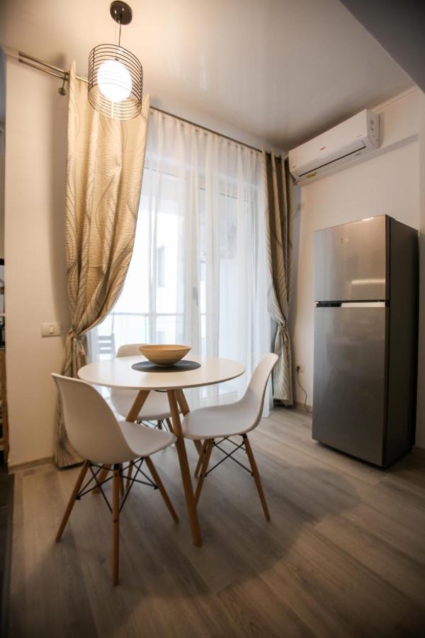 Premium Studios Mamaia Nord - Marea La 50M 那沃达利 外观 照片