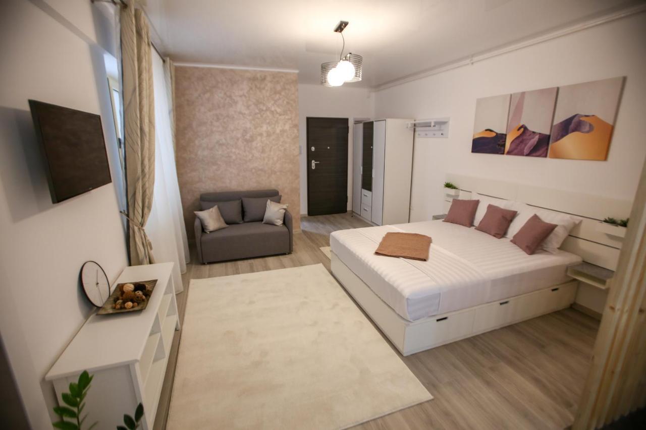 Premium Studios Mamaia Nord - Marea La 50M 那沃达利 外观 照片