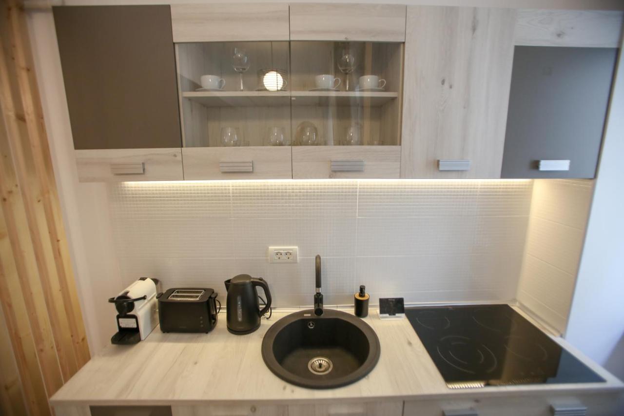 Premium Studios Mamaia Nord - Marea La 50M 那沃达利 外观 照片