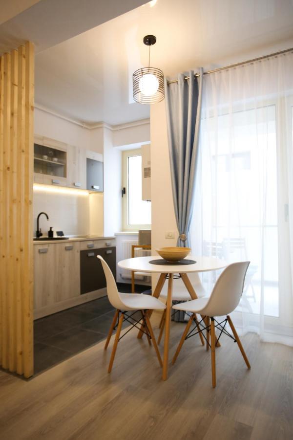 Premium Studios Mamaia Nord - Marea La 50M 那沃达利 外观 照片